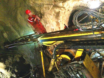 Aparejos de taladro subterráneos de la base del diamante del profesional con la profundidad el 1000m de la perforación