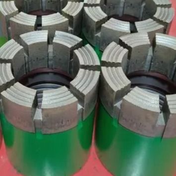 Forjar el núcleo de diamante para condiciones mineras difíciles en caja de cartón